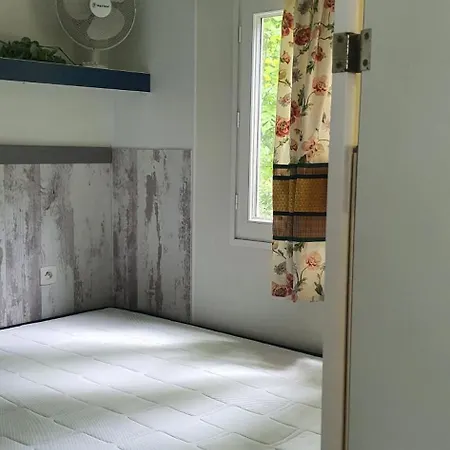 Holidayhomepoujol Mobile Chalet Montfermier